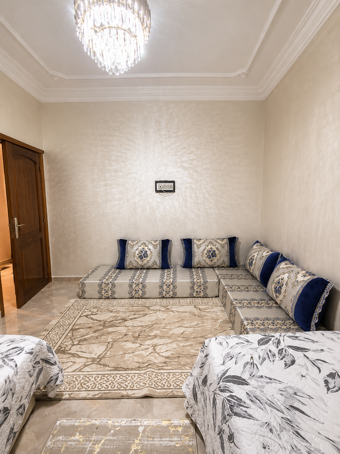 Hay Mohammadi private-terrace apartment by DHAJIA Morocco – property view 10
