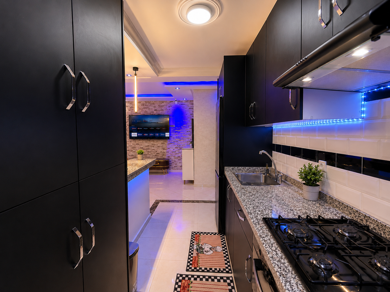DHAJIA Hay Mohammadi Modern 2-Bed Apartment + 10–15 Min to Beach & Souk-5