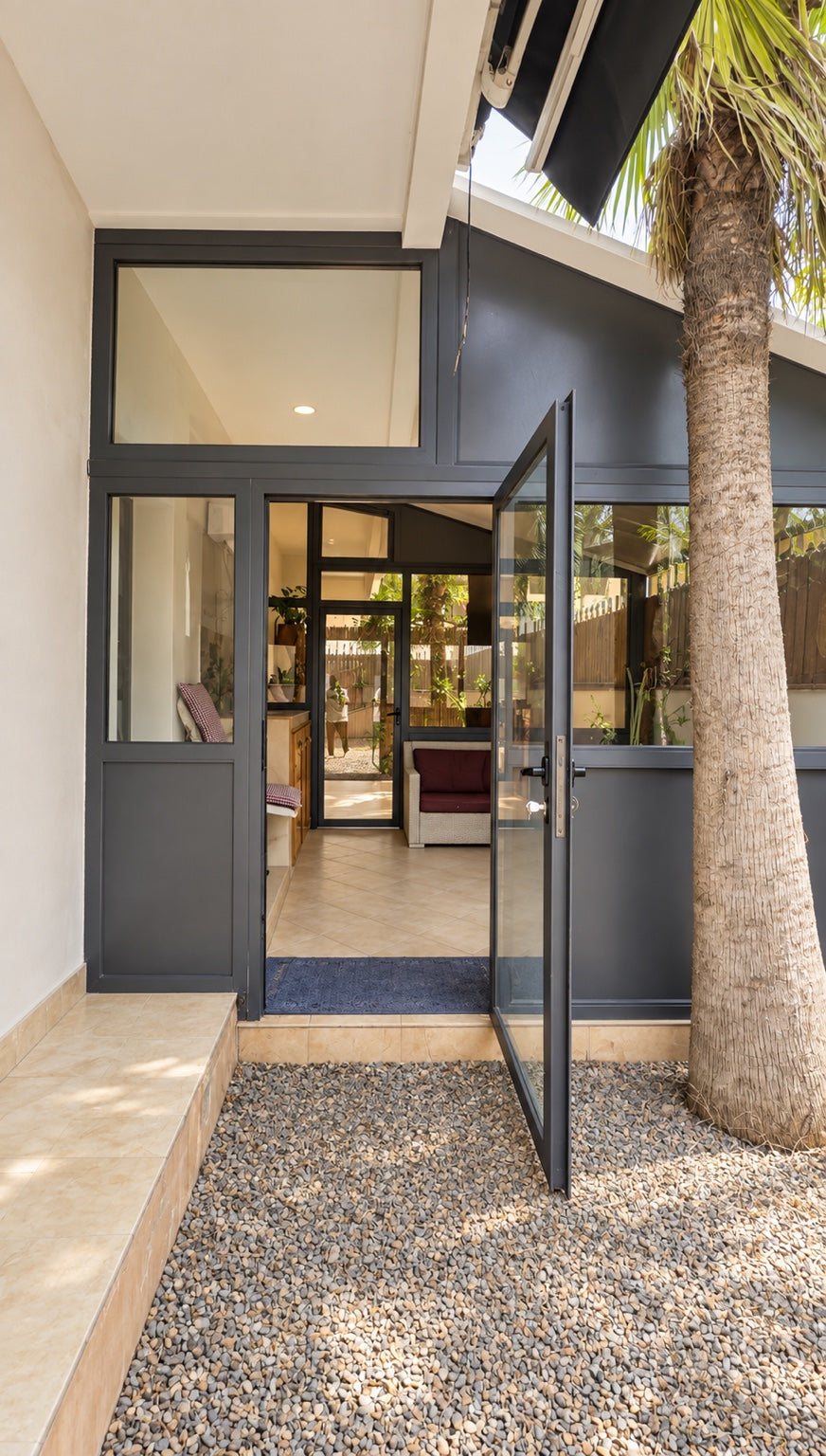 Private garden | Ground-floor private garden apartment entrance