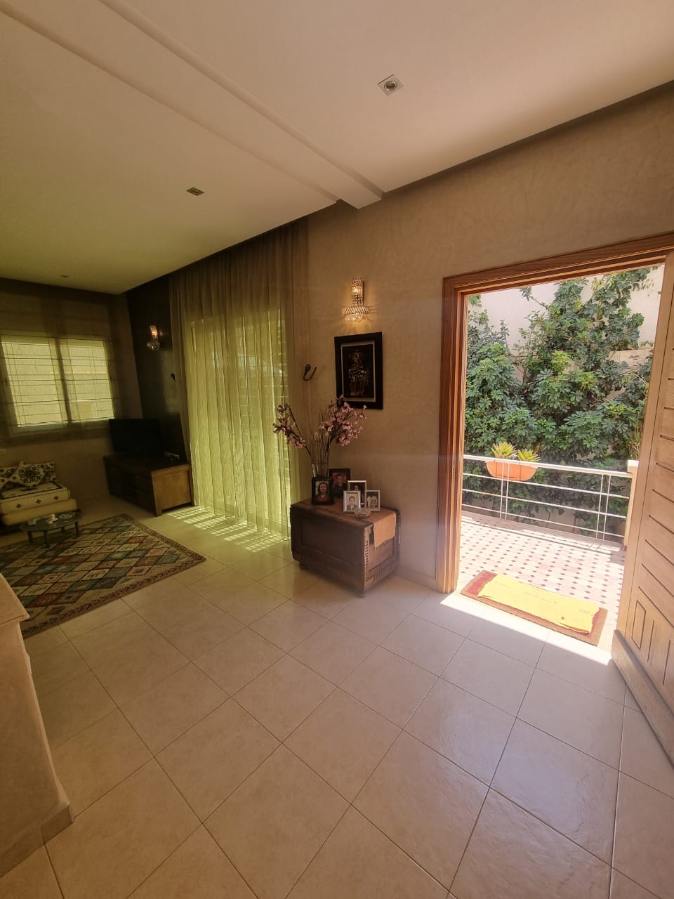Living room opening onto terrace — Dakhla Bloc F1 villa, Agadir