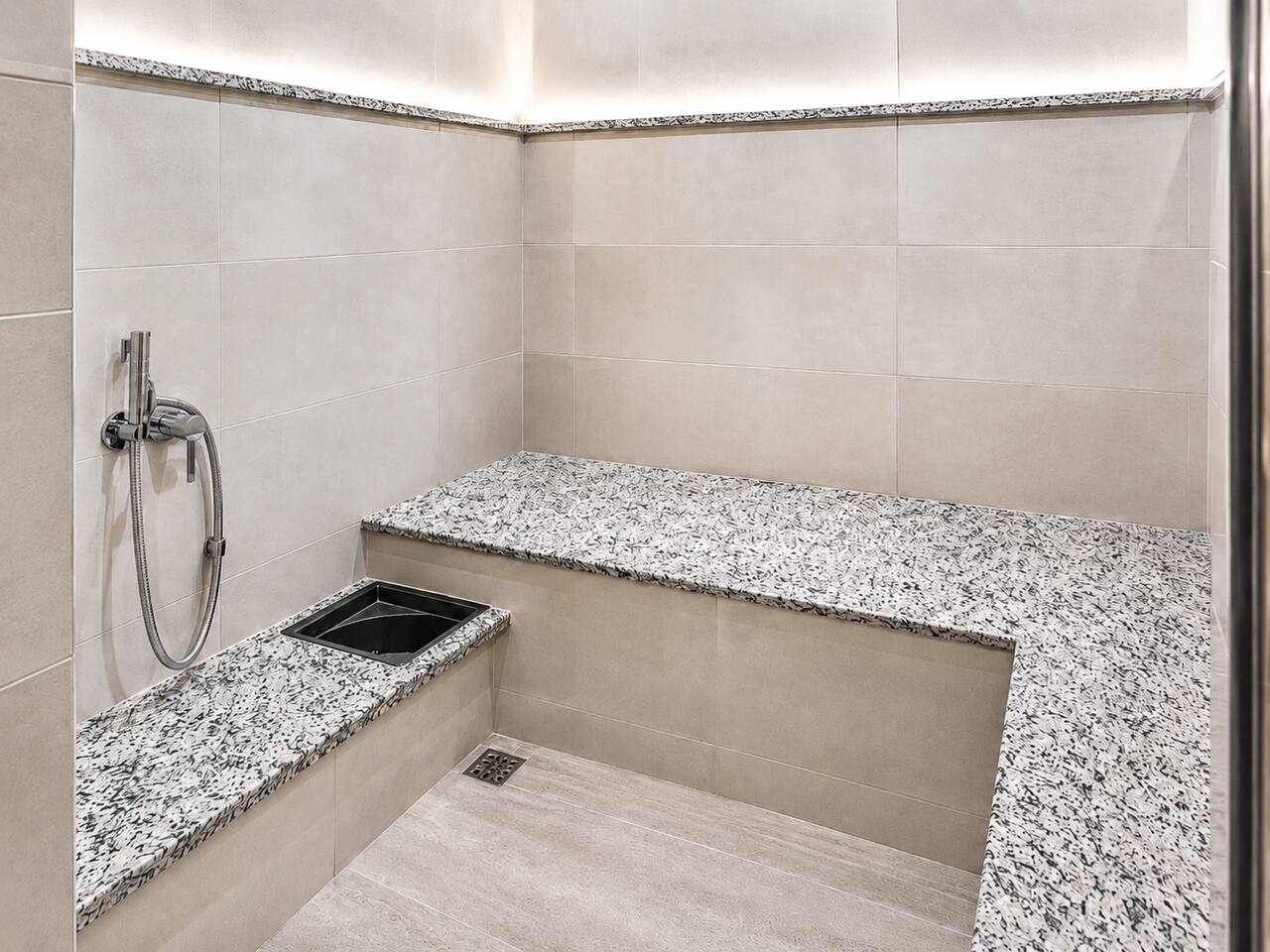 Hay Mohammadi two-bedroom apartment with terrace access — photo 3