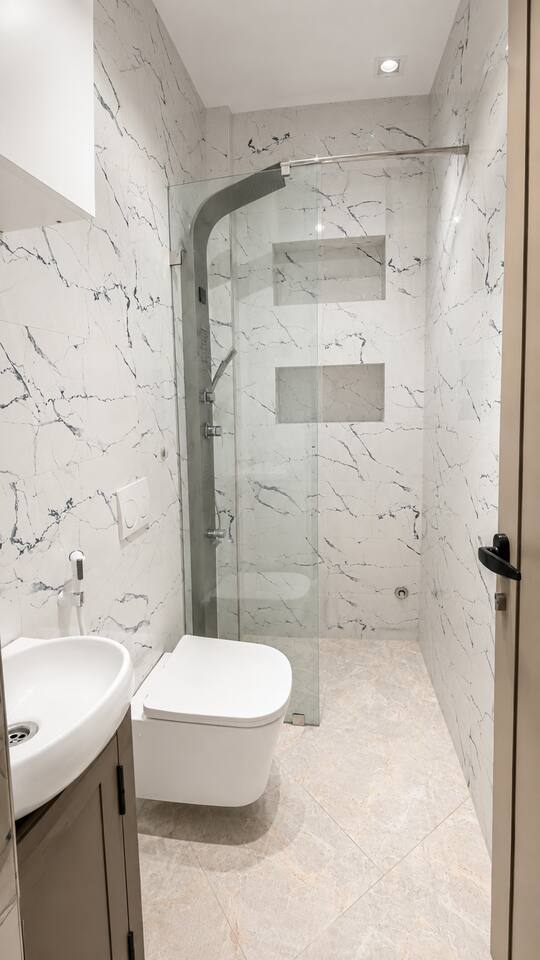 Hay Mohammadi two-bedroom apartment with terrace access — photo 7