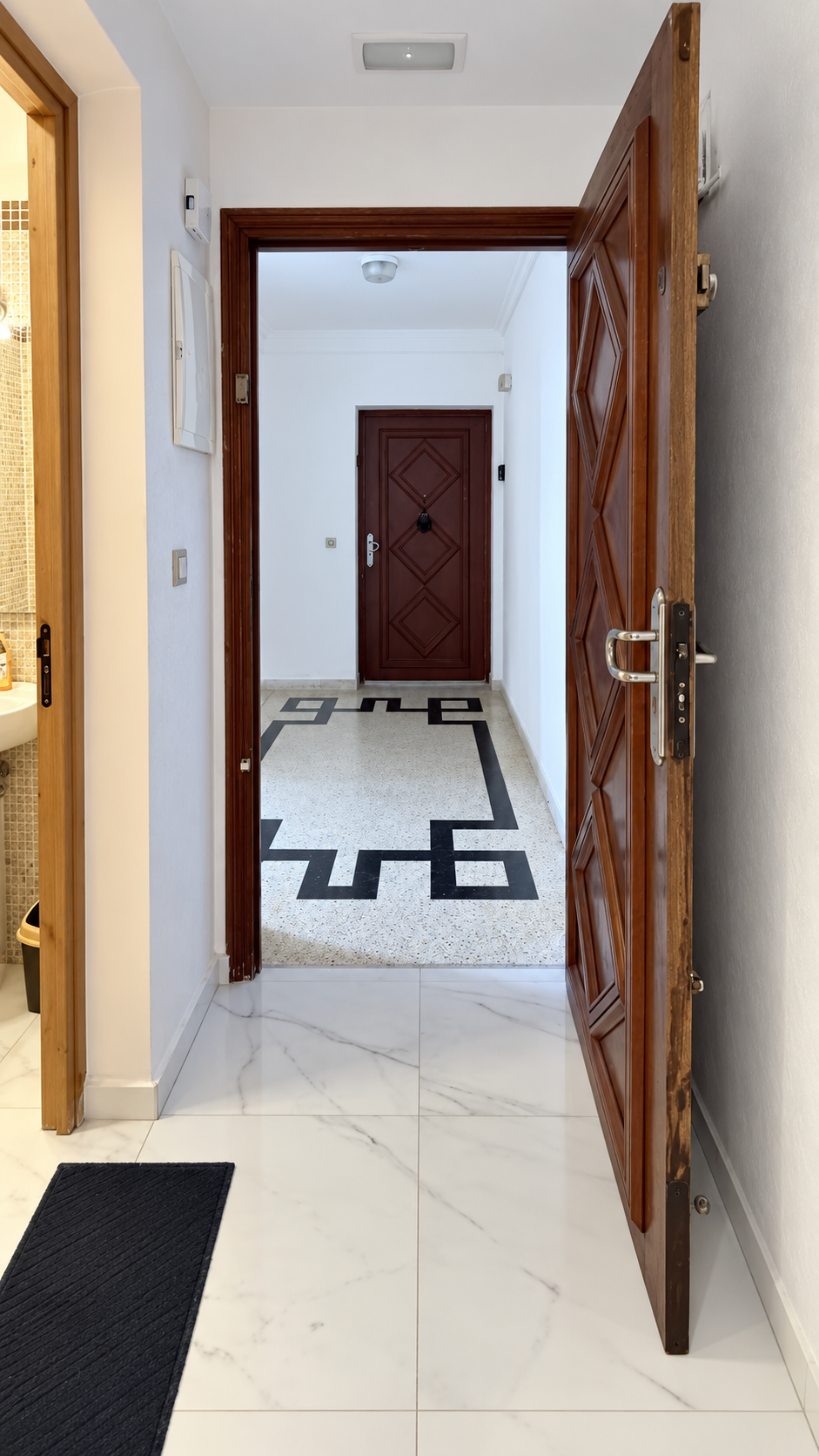 Interior entry corridor at the Central Agadir holiday apartment near the beach and souk