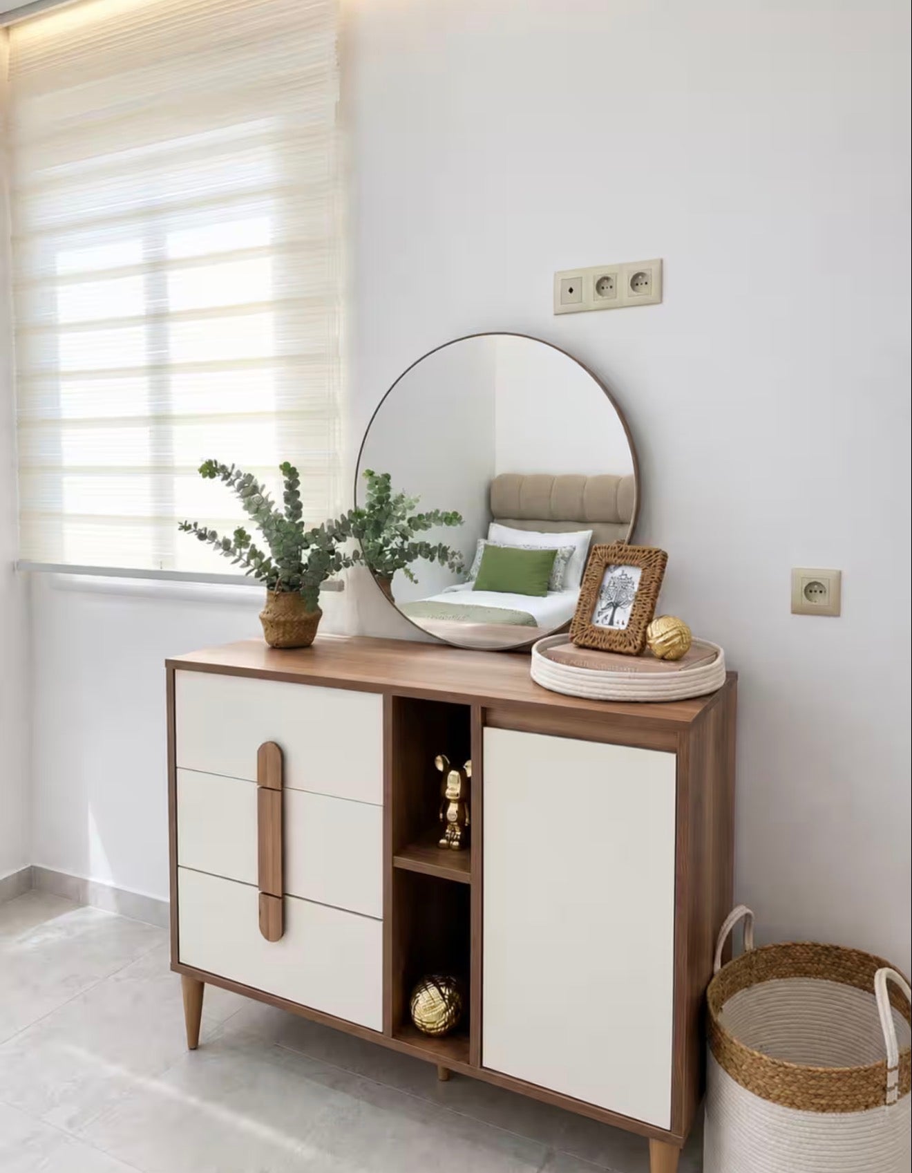 Dressing table and mirror in DHAJIA Tilila, Agadir apartment with clean modern interior details.