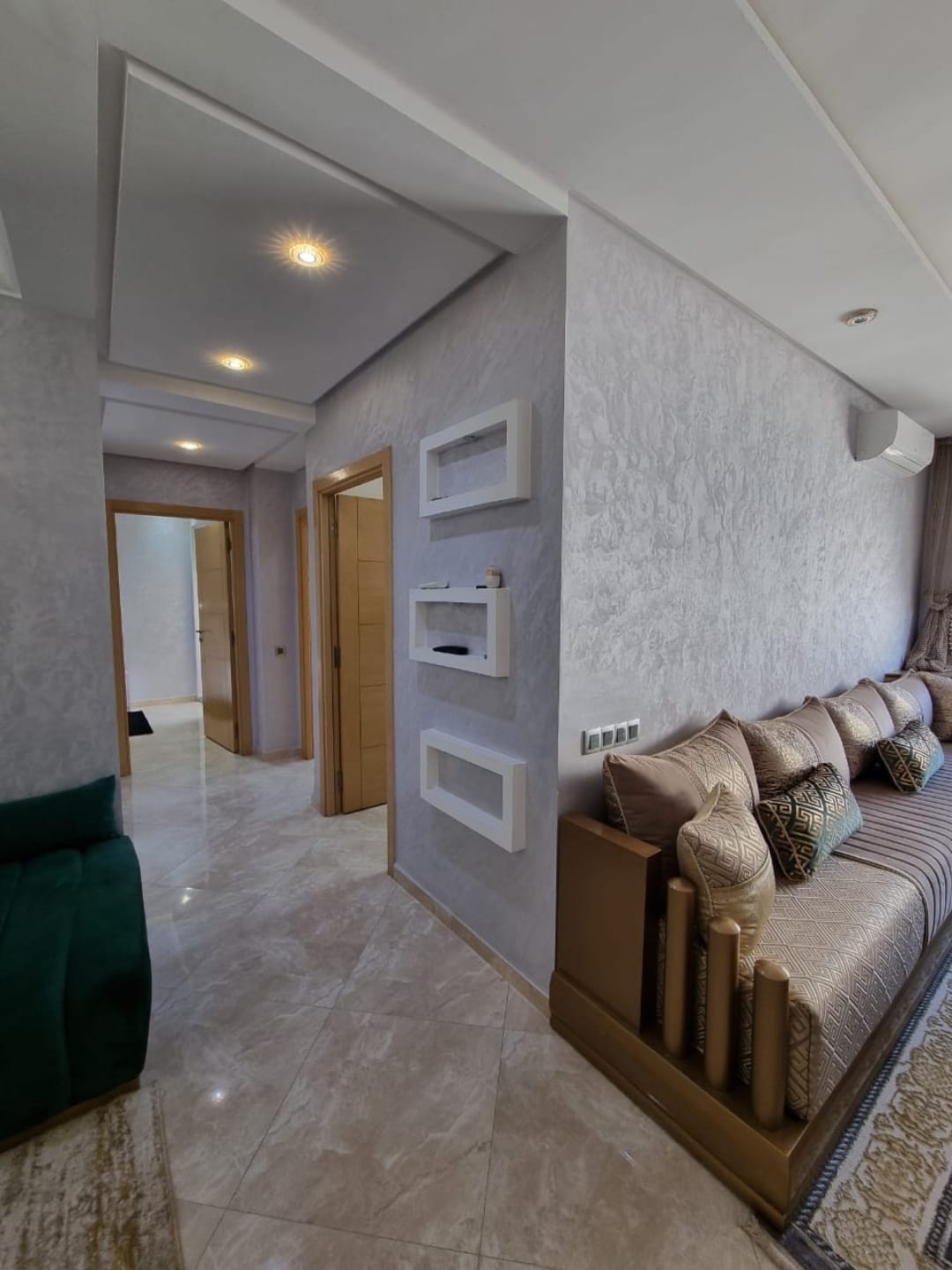 Living area and hallway — Résidence Elkatani, Les Jardins d’Agadir, 79 m²