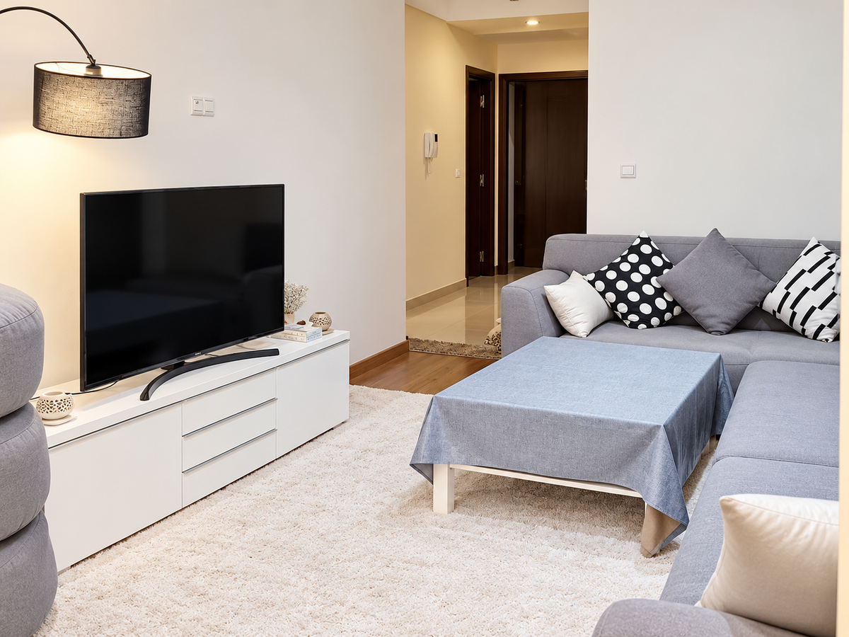 Salon rodzinny z telewizorem — Apartament ogrodowy z 4 sypialniami na sprzedaż w Haut Founty, Agadir